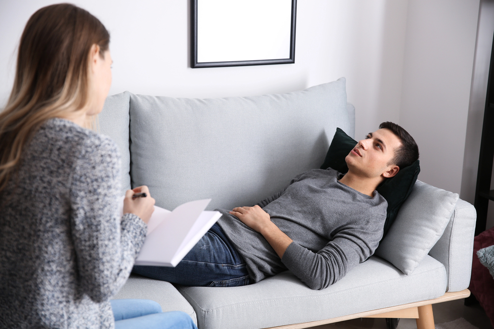 man undergoing Hypnosis for Alcoholism