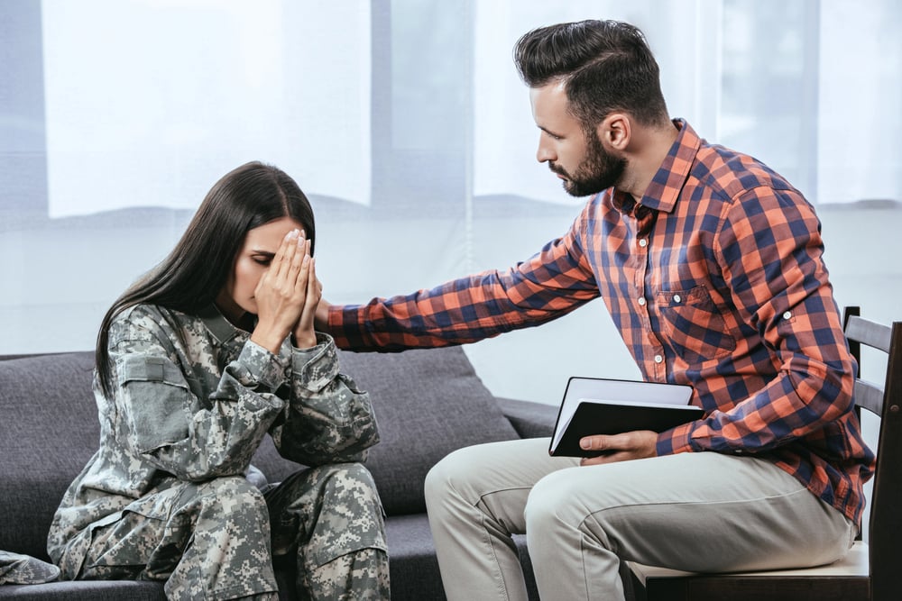 therapy helping a woman with PTSD to not get intrusive thoughts