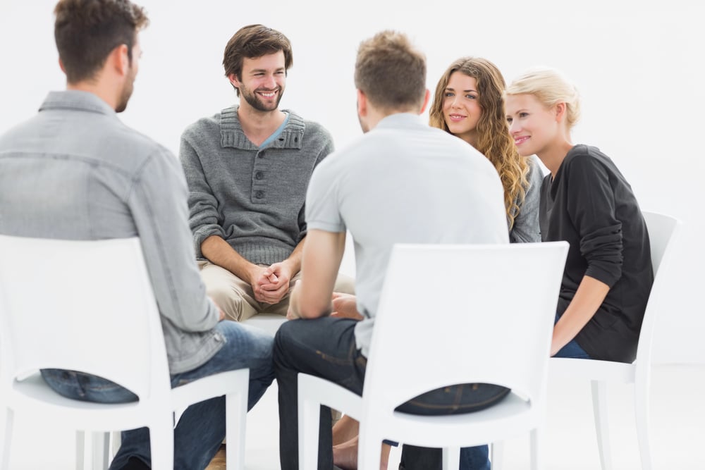 group therapy helping heal someone with trauma bond with a narcissist